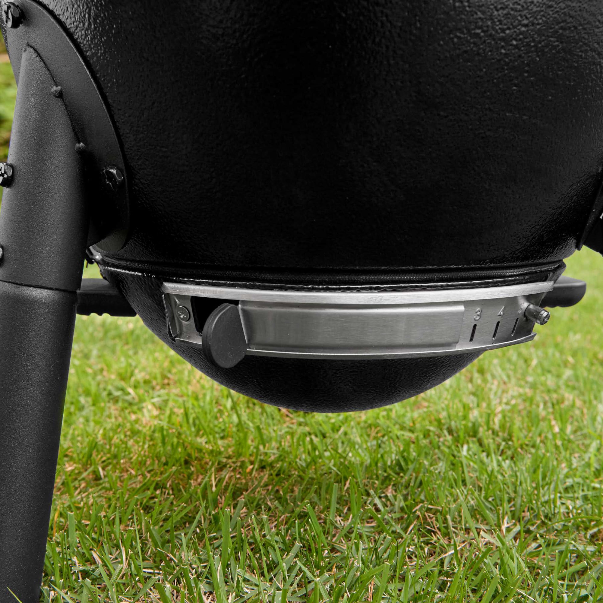 Char-griller® - Akorn® Jr. Kamado Grill & Smoker