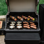 Masterbuilt® - Gravity Series™ 600 Digital Charcoal BBQ & Smoker