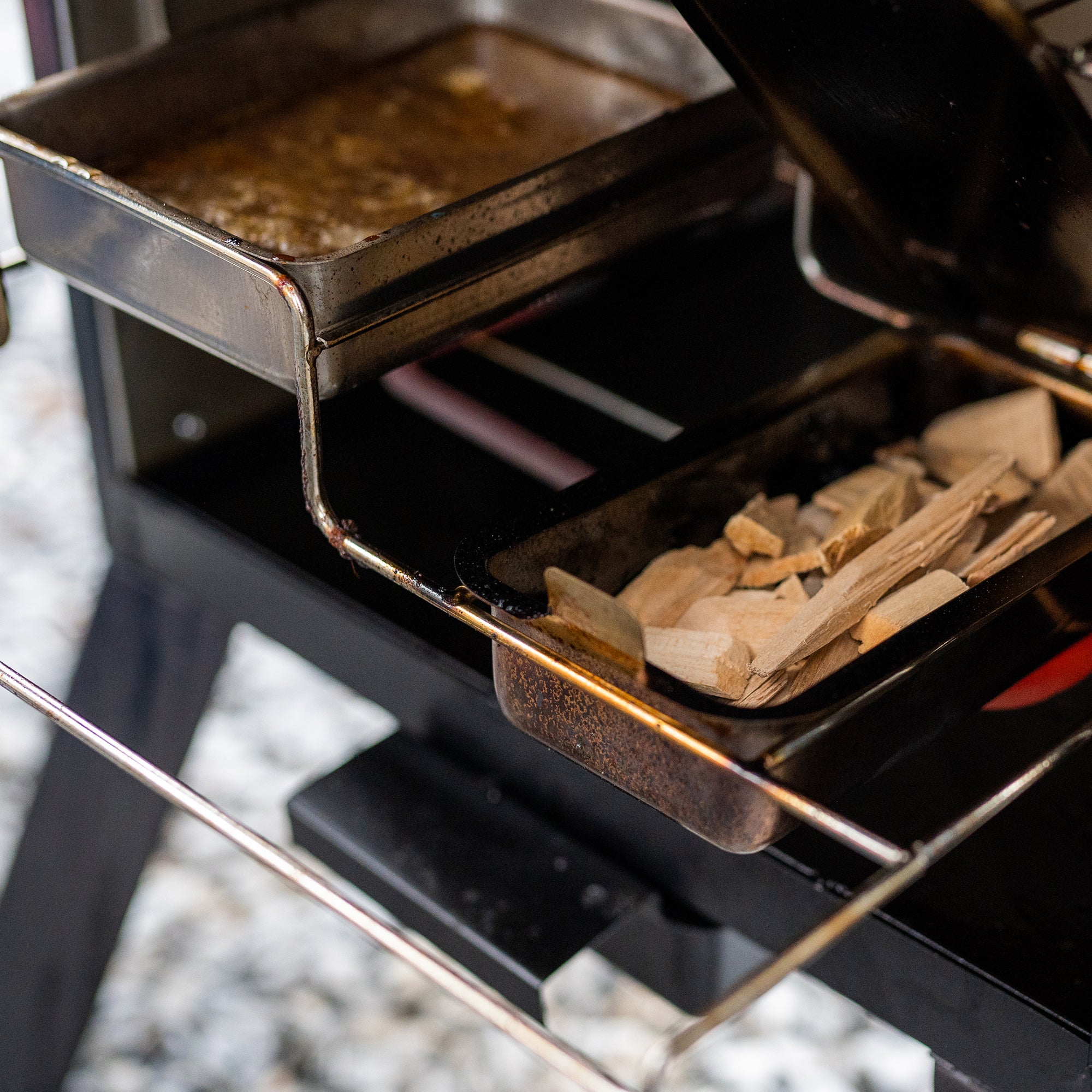 Masterbuilt® - Dual Fuel Smoker